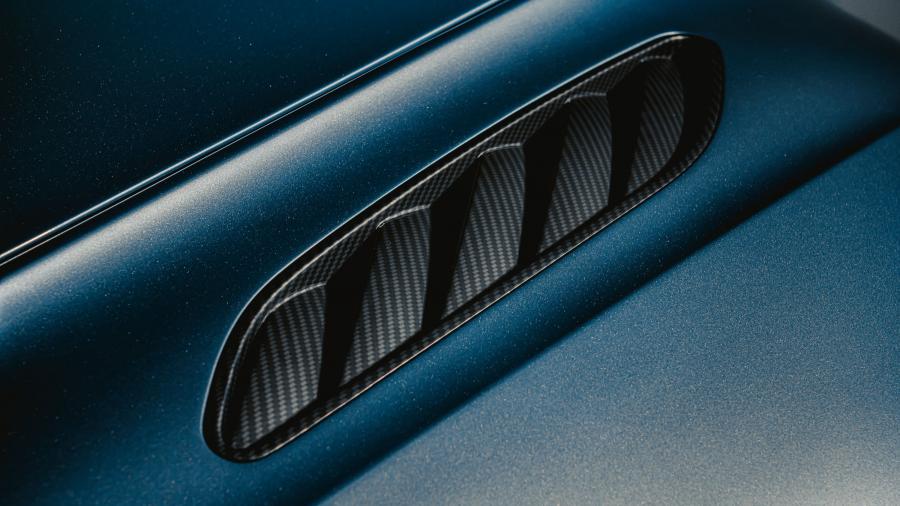 Детали экстерьера Aston Martin V12 Speedster 2020 года  (WW) (фото 36 из 39)